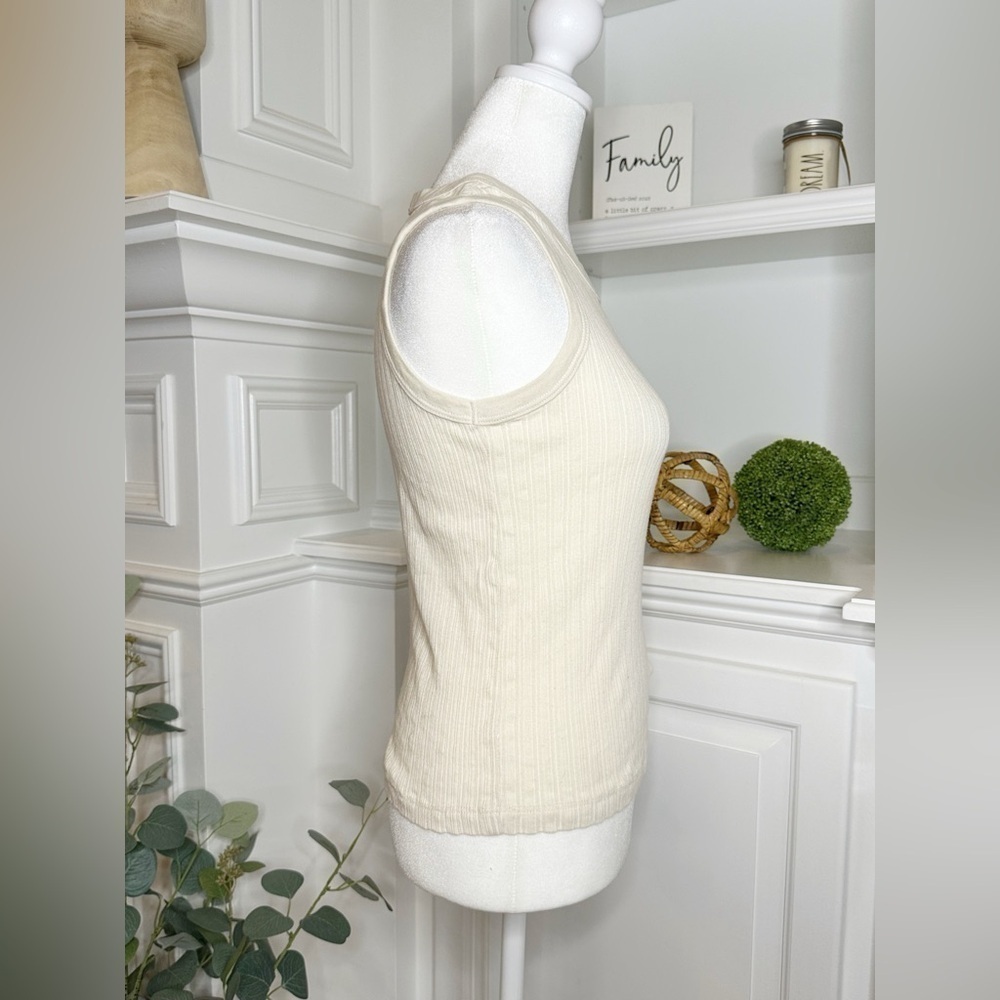 Zara Sleeveless Cream Sweater Tank Top Size 9/10 - Picture 3 of 10